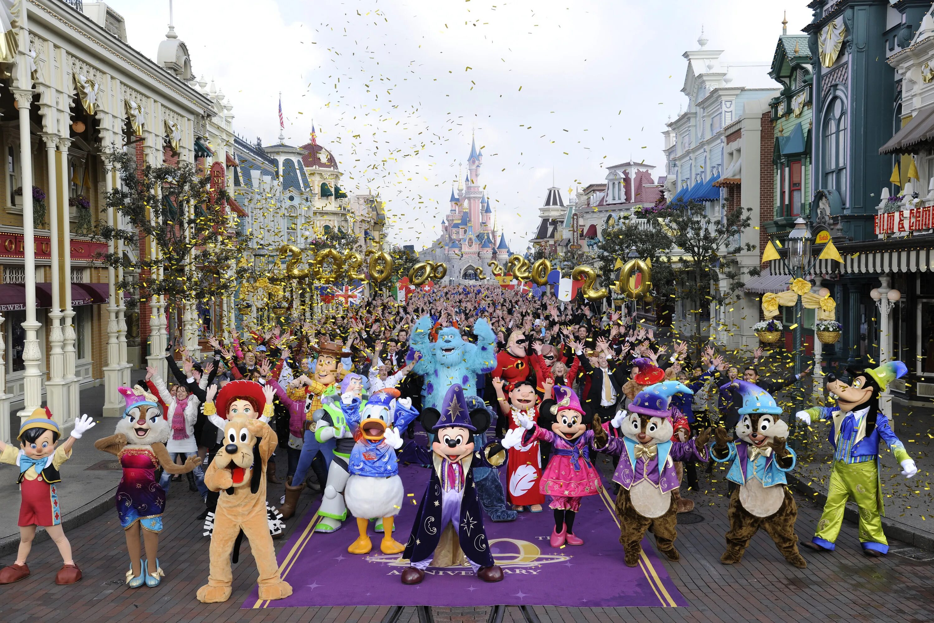 Куда дисней. Диснейленд Париж парад героев. Диснейленд Париж Disneyland Paris. Парк Уолт Дисней в Париже. Диснейленд Париж Диснейленд парк.