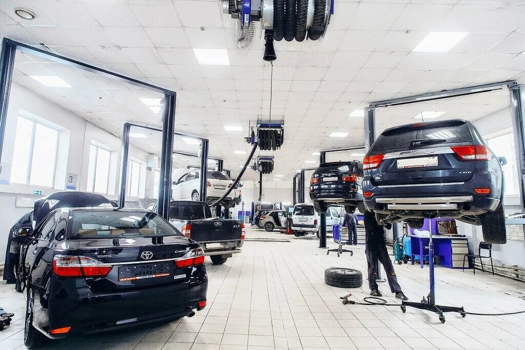 Станция техобслуживания автомобилей красивые. Profiline компрессор. Профи моторс. Профи моторс. Салон автомастерской.