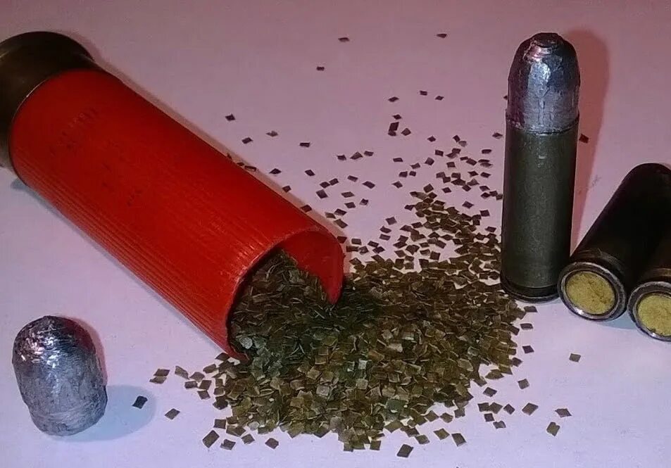 Навеска пули ss109 тип пороха. Порох для патронов 12 калибра. Выстрел пороха. Бездымный порох выстрел. Выстрел из газового пистолета.