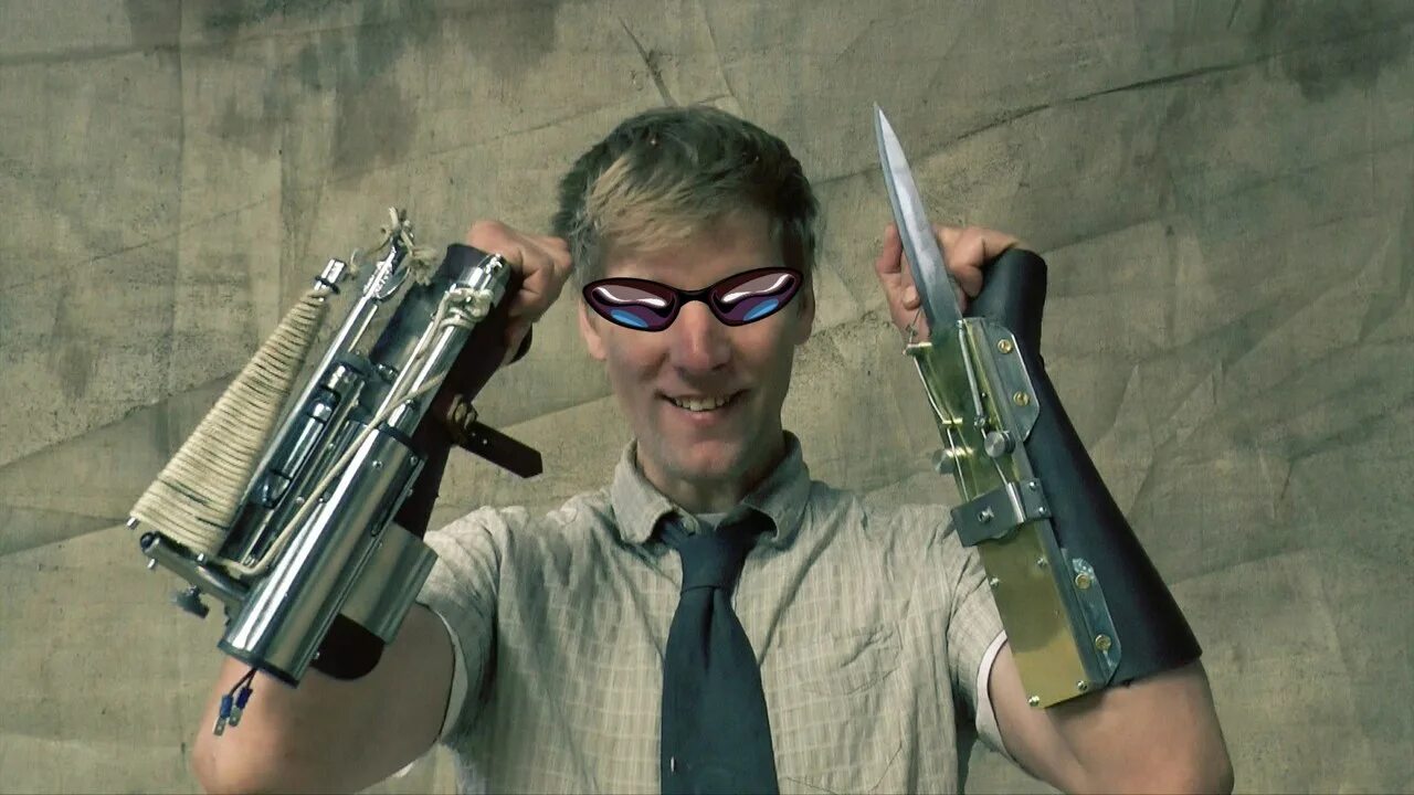 Пистолеты в реальной жизни. Британский изобретатель Колин фёрз. Ружье Эндрю Берджесса. Необычные пистолеты.
