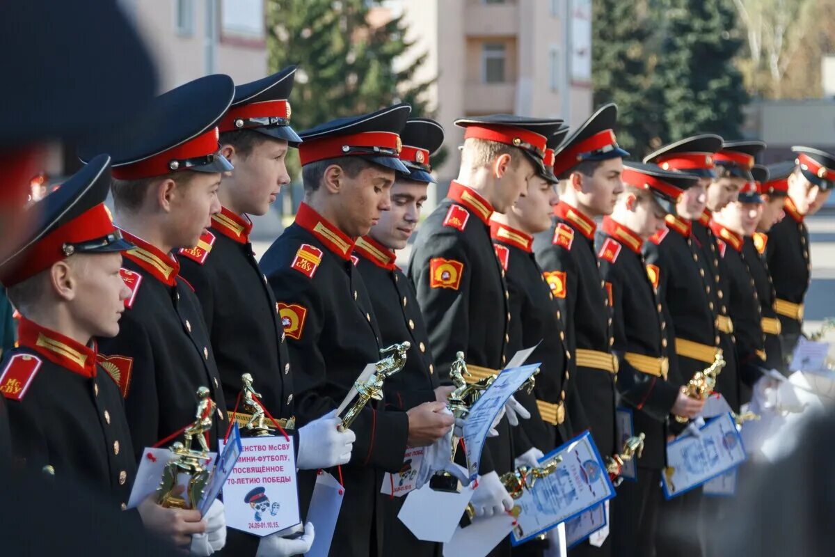 Суворовское военное училище в Москве. Суворовское училище на Московском проспекте. Суворовские училища в России. Суворовское училище в Волгограде. Сайт суворовского училища москвы