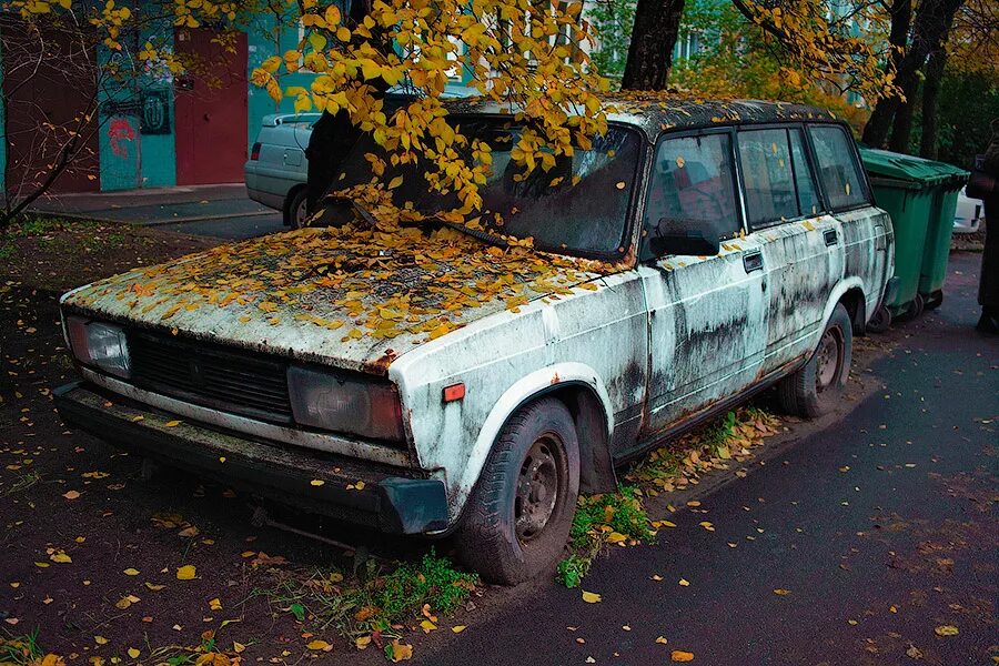 ВАЗ 2104 ржавая. ВАЗ 2104 Старая. Ржавый Москвич 2141. Ваз ржавчина