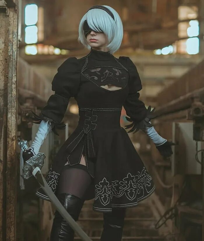 Nier automata cosplay. Enjinight 2b. NIER 2b косплей. NIER Automata косплей. Ниер автомата косплей.