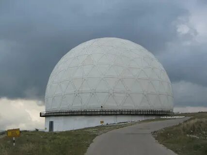 Белые объекты