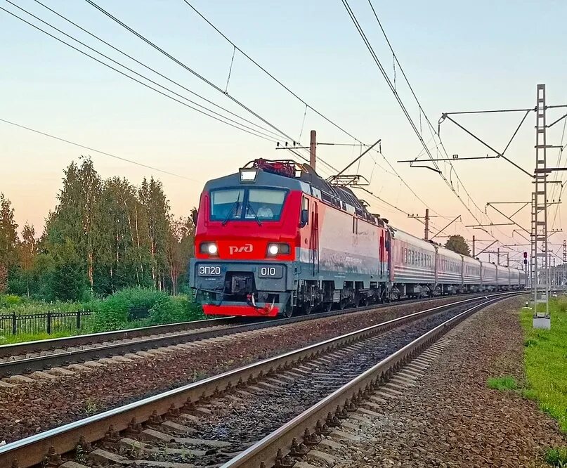 63 поезд самара санкт петербург билеты. Эп20 на станции кратово. вл22м электровоз. российские поезда.