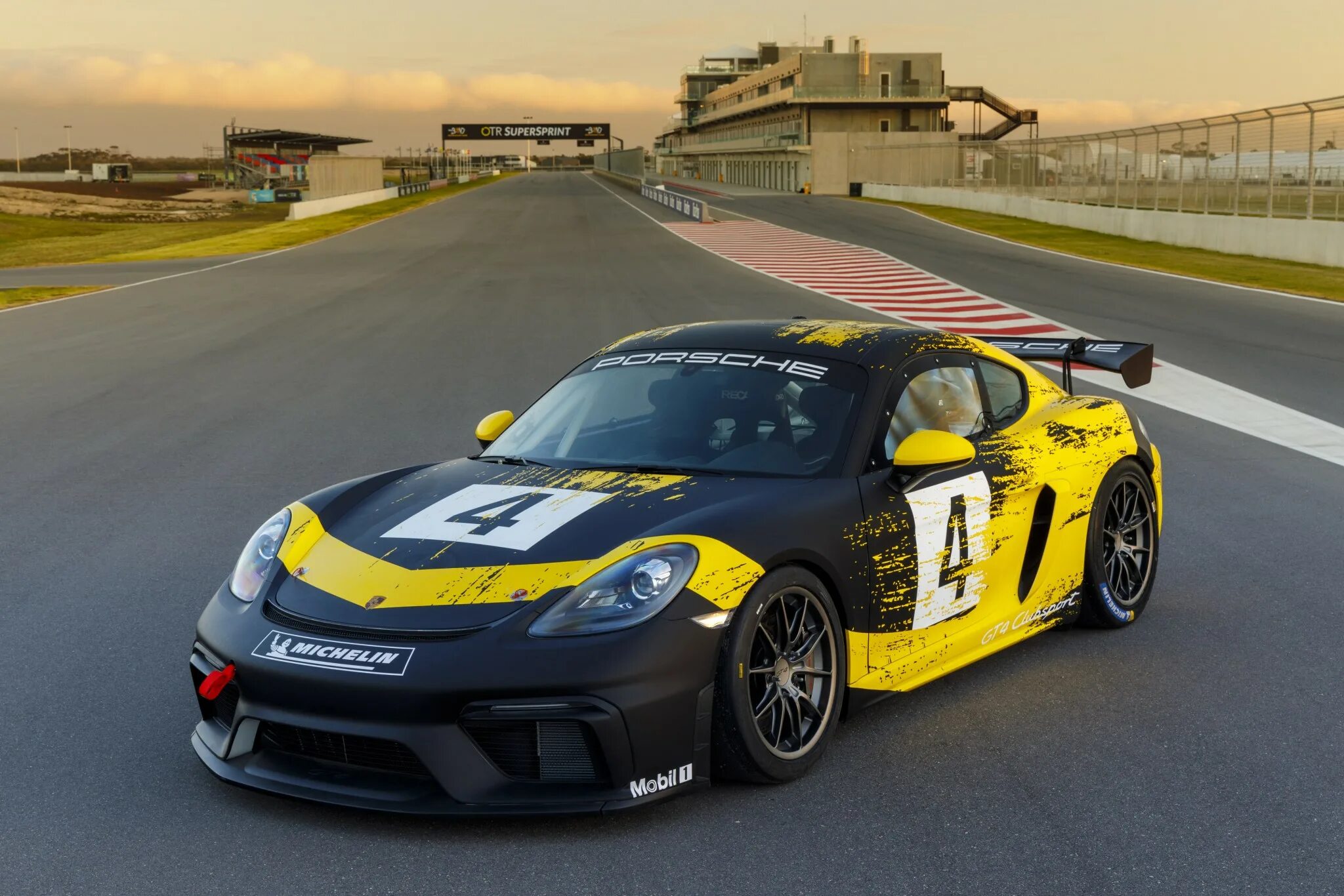 Porsche 718 Cayman gt4. Porsche 718 Cayman gt4 Clubsport. Porsche Cayman gt4 2020. Porsche gt4 Clubsport.