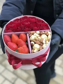 Клубника в коробке