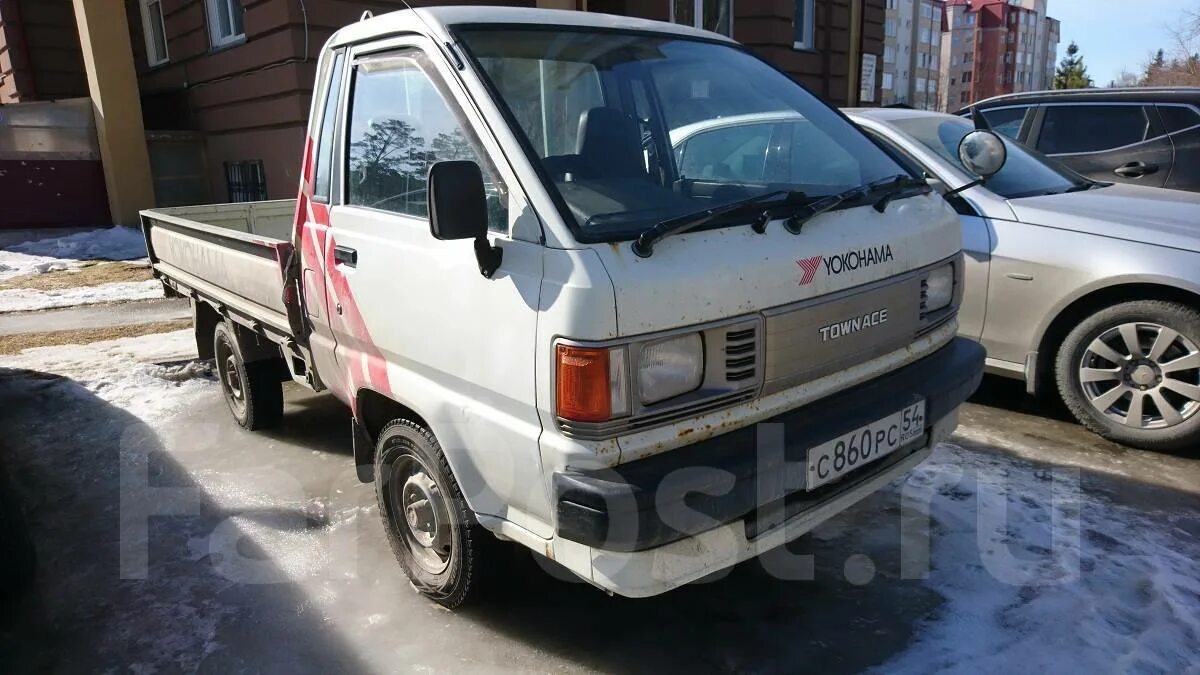 Тойота таун айс новосибирск. Toyota Town Ace бортовой. Toyota Таун айс 1994. Тойота Таун айс грузовик 1994. Toyota Town Ace Truck 4x4.