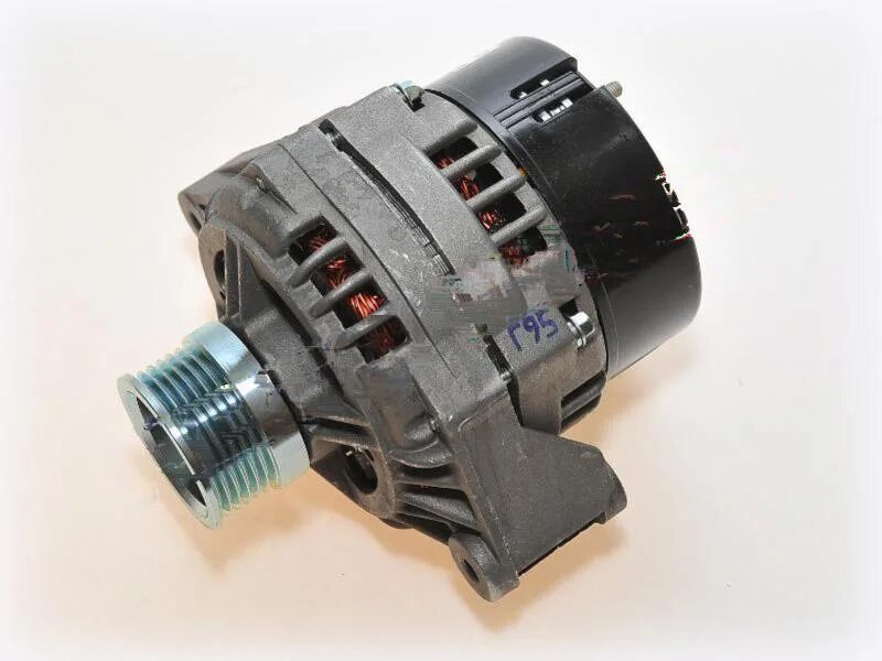 Генератор на ваз 2114 инжектор. Генератор от ваз 2114. Генератор ваз 2114 кзатэ. Генератор ваз 2114 инжектор. Генератор ваз 2114 8 клапанов.