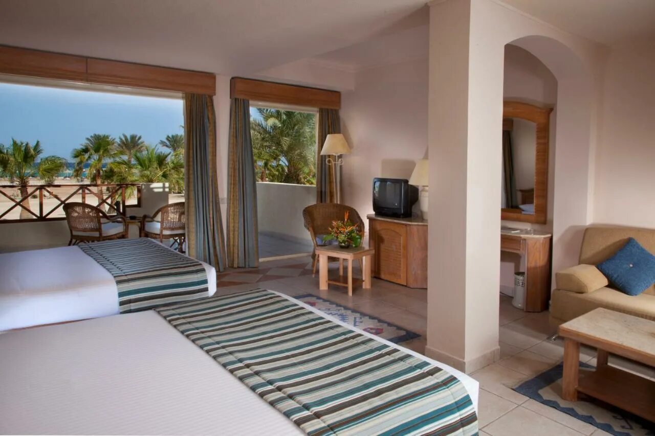 Coral хургада. Coral Beach Resort Hurghada 4. Coral Beach Rotana Resort 4 Египет Хургада. Отель Coral Beach Hotel Hurghada. Отель Корал Бич Хургада Египет.