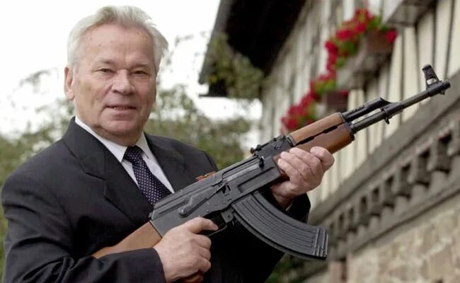 Калашников михаил биография фото Михаил Калашников: "Шаг за шагом вся моя жизнь связана с оружием" слушать онлайн