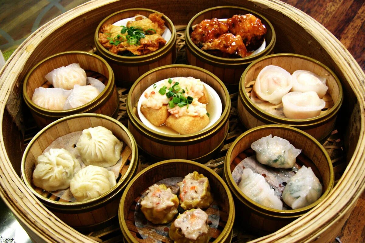 Гуанчжоу Кантонская кухня. Традиционная китайская еда. Национальное блюдо Китая. Китай кухня традиционная.