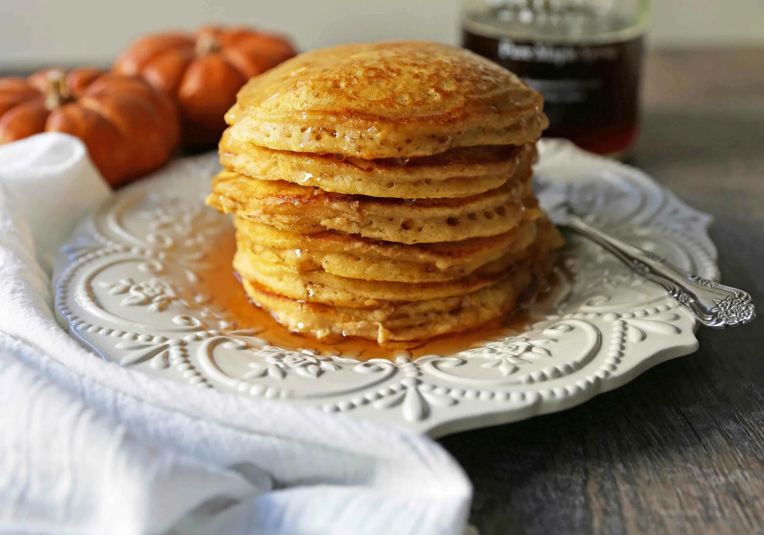 Как приготовить блины из тыквы. Блины с тыквой на молоке. Блинчики из тыквы. Как приготовить блины из тыквы. Блины с тыквой.