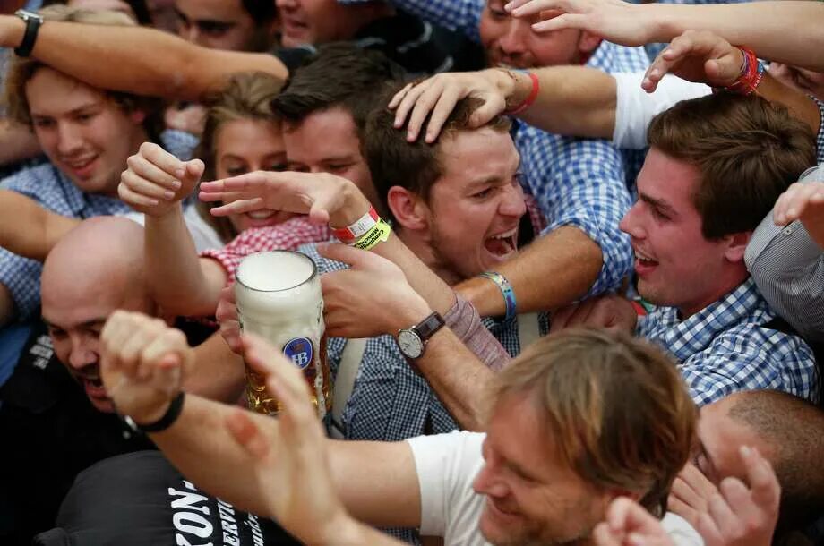 Germany public. Мюнхен октоберфест 2019. Germany public. Октоберфест в германии традиции. Germany public.