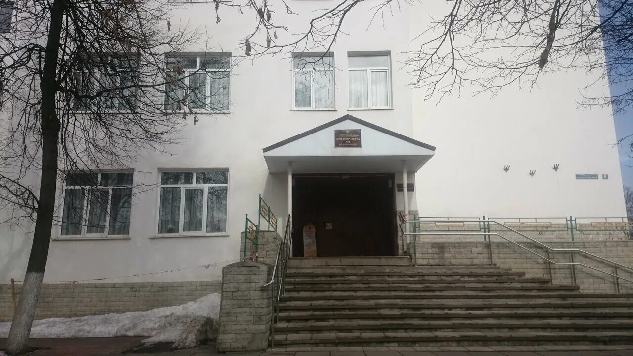 Школа им волошиной. Музей веры волошиной в крюково. Мбоу коктебельская школа девучка. Лицей веры волошиной наро-фоминск. Школа им волошиной.
