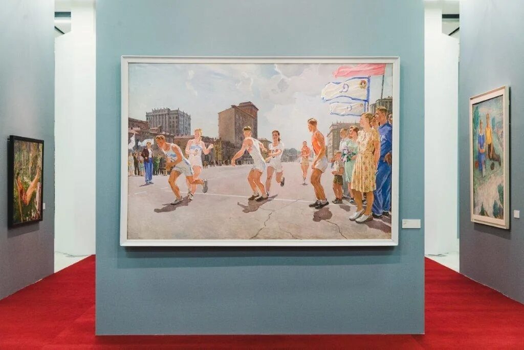 Манеж спб выставки. Цвз "манеж". Выставка современных картин. Картины манеж. Выставочный зал москва картины.