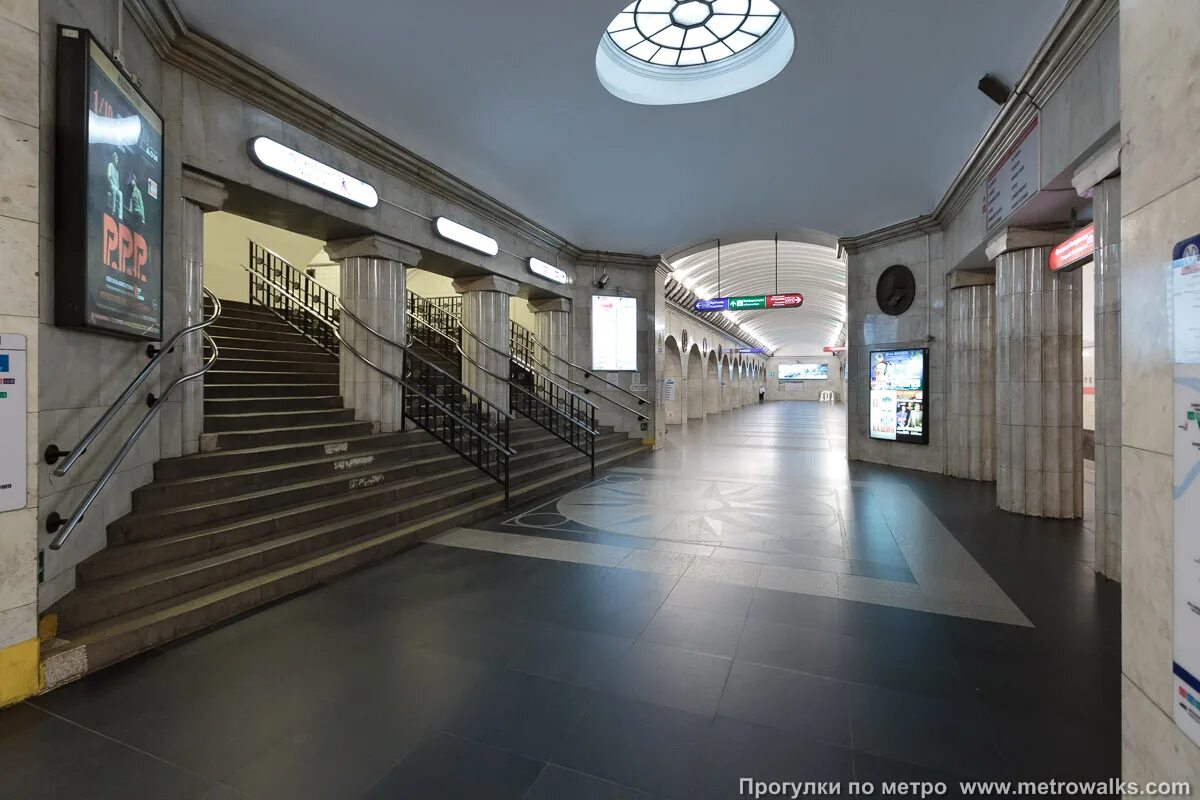Метро инст. Петербургский метрополитен технологический институт. станция технологический институт 1. станция технологический институт московско петроградская линия. вестибюль метро технологический институт.