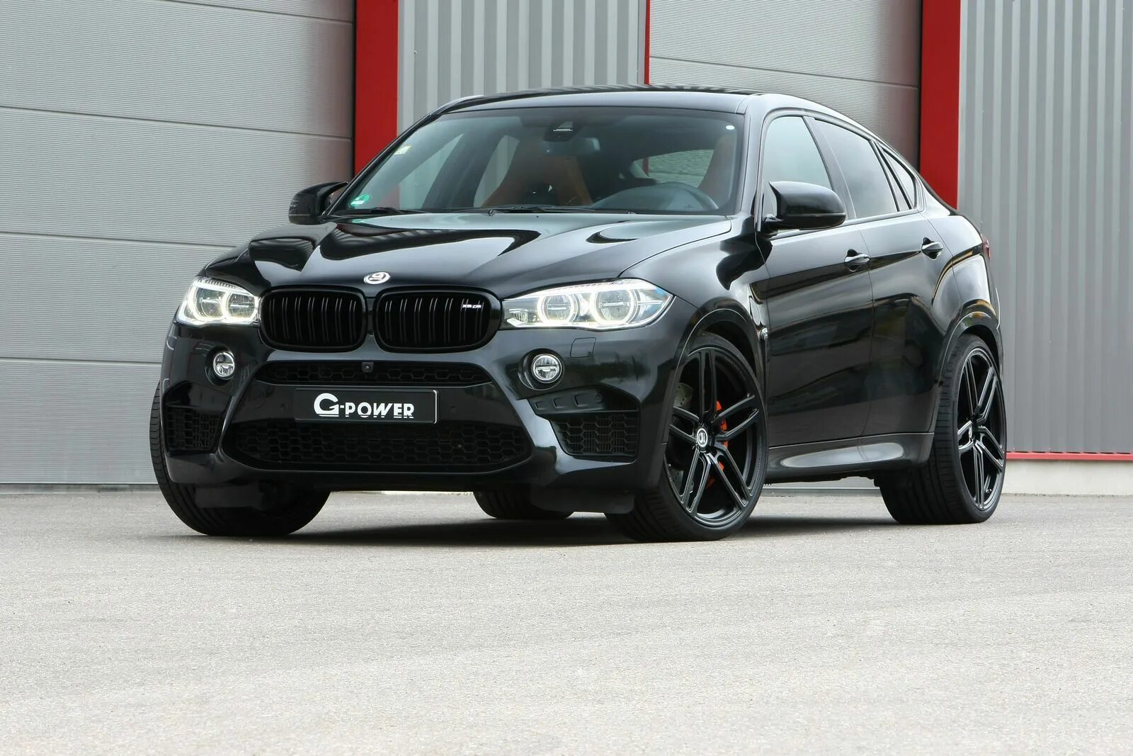 Сколько будет 5 икс 6. BMW x6m 2016. BMW x6m 2017 черный. БМВ x6 m пакет. BMW x6 m Sport.