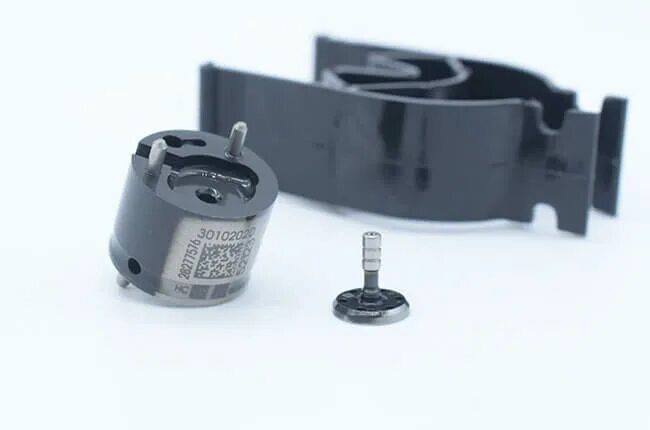 Клапан форсунки электромагнитный делфи 9308z625c. Мультипликатор форсунки delphi. 28538389 delphi. Клапан форсунки делфи евро 3. Ремкомплект форсунок делфи 1.