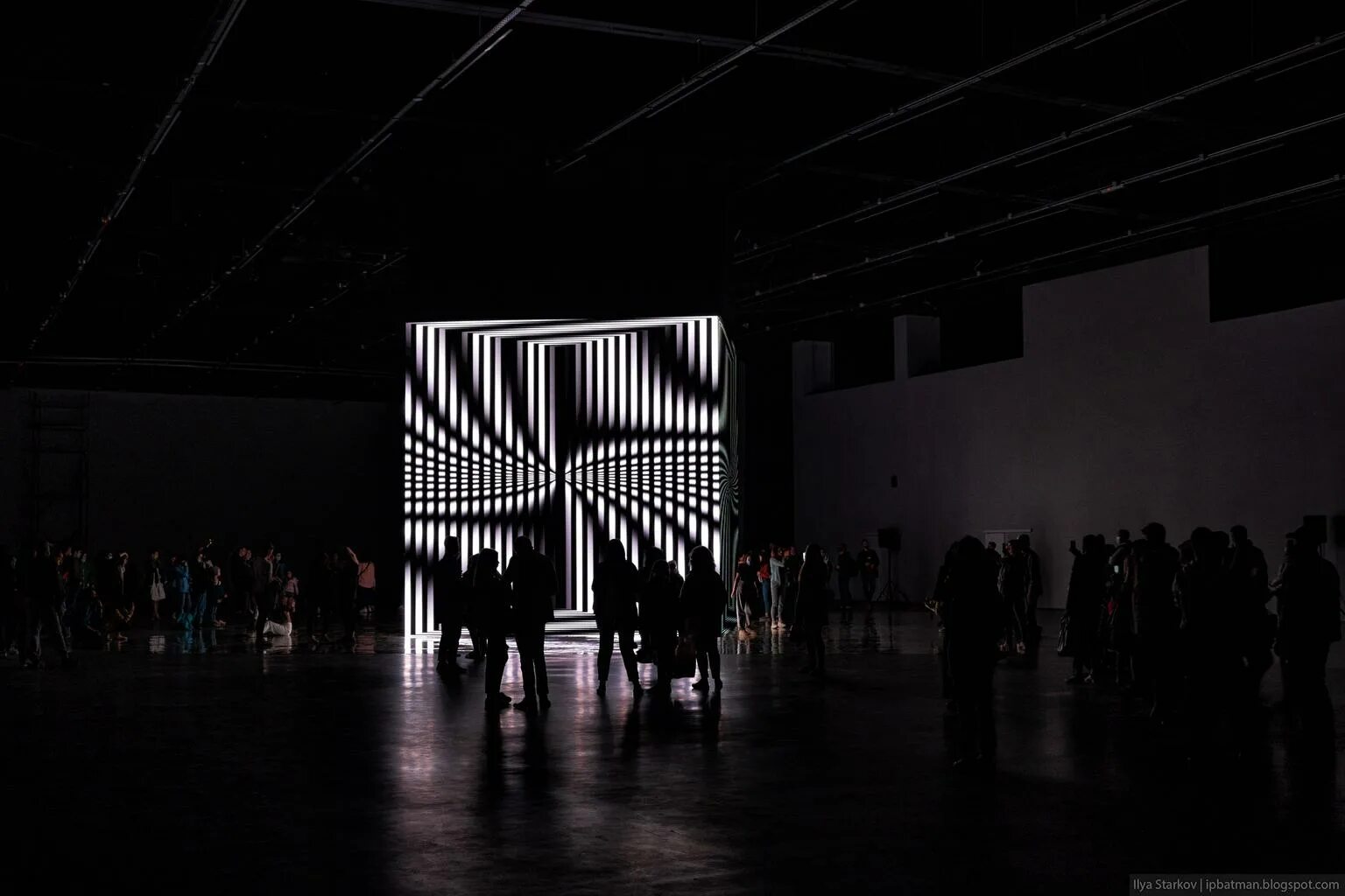 Intervals 2021 нижний новгород. Международный фестиваль медиаискусства intervals. Нижний новгород фестиваль intervals. Интервал 2021. Intervals festival эмблема.