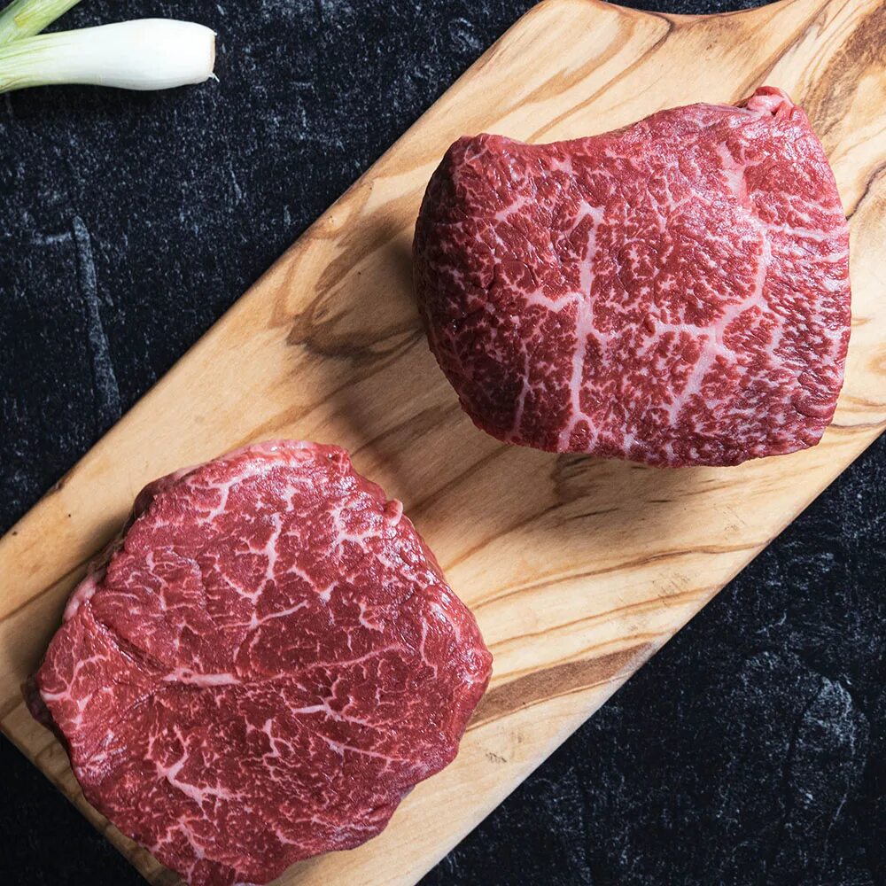 Вагю что это. Стейк Вагю. Wagyu Beef. Стейк Блэк Вагю. Сирлойн Вагю Мегуми.