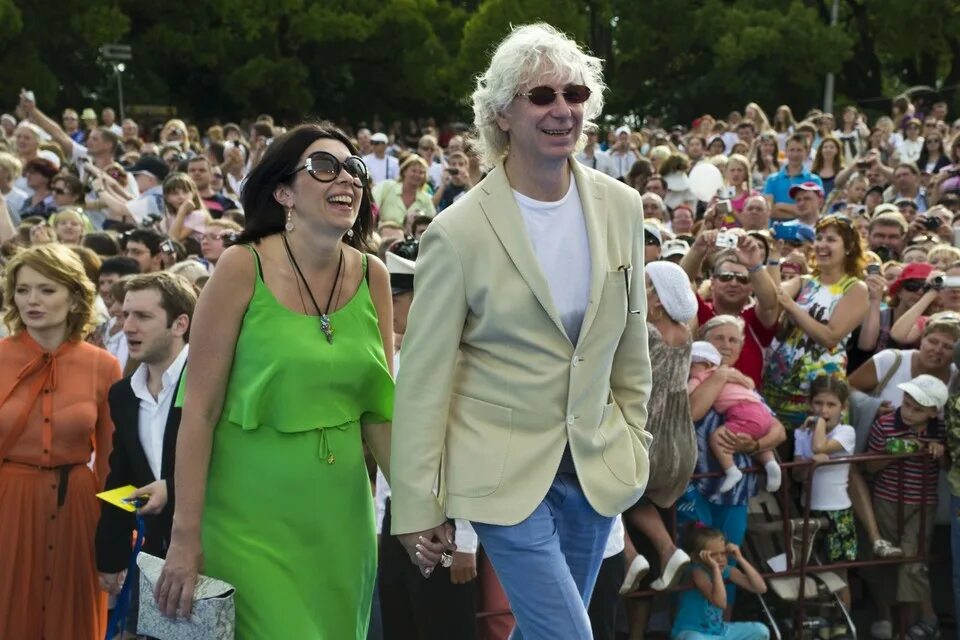 аркадий укупник с женой. аркадий укупник. пьер ришар и аркадий укупник. аркадий укупник и наталья укупник. аркадий укупник дети.