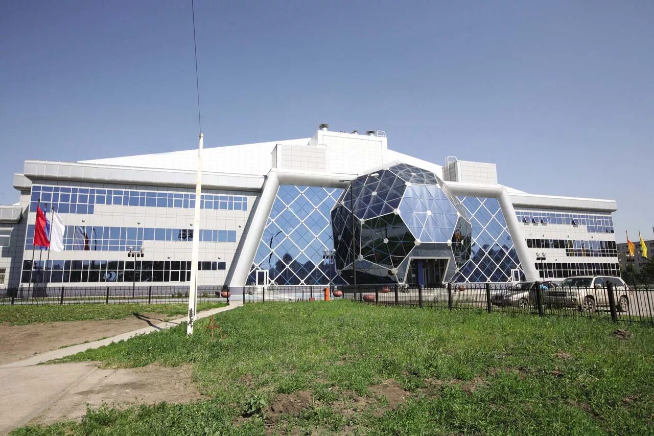 центр спортивной подготовки заря новосибирск. спортивные комплексы новосибирск. александрит спортивный комплекс новосибирск на петухова. заря спорткомплекс новосибирск. александрит спортивный комплекс новосибирск на петухова.