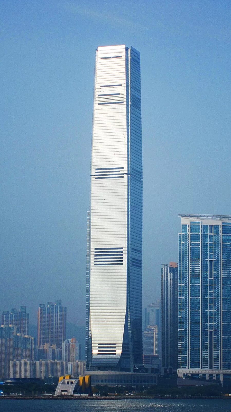 Список небоскребов. Международный коммерческий центр (International Commerce Centre) Гонконг. Всемирный торговый центр Гонконг. Коммерческий центр в Гонконге. Международный финансовый центр Гонконга.