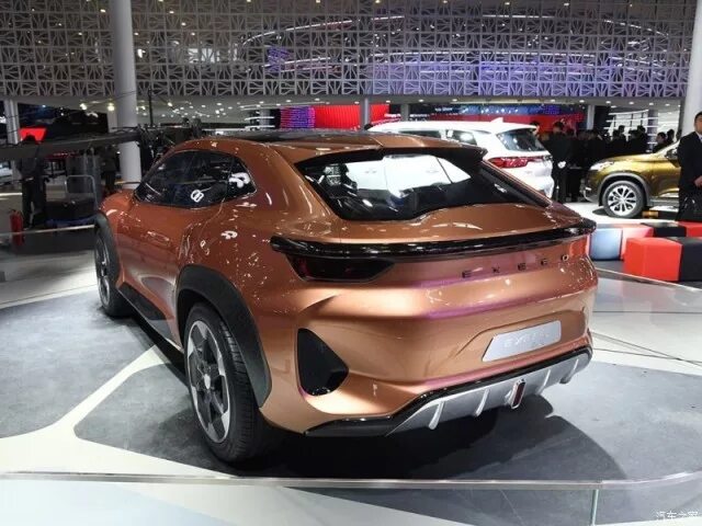 Кросс VX возглавит линейку премиального суббренда Chery: семь мест и мотор от мл