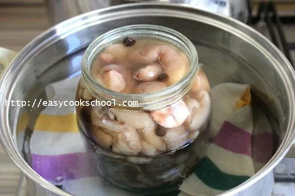 Маслята мариновка. Маринад для маслят на литр. Маринованные маслята таблица маринада. Маринад для маслят на литр. Маринад для маслят на зиму на 1 литр.