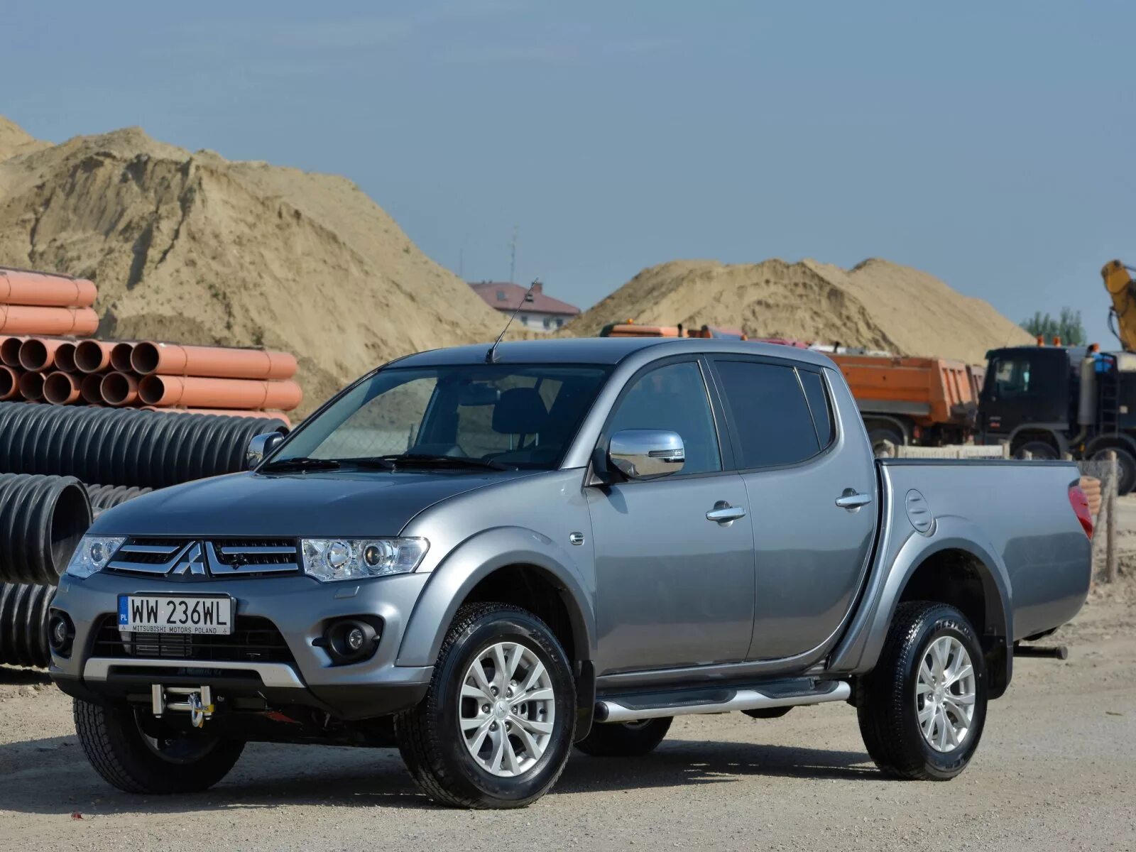 Митсубиси л200 купить в москве. L 200 Mitsubishi l200. Митсубиси л200. Mitsubishi l200 IV. Mitsubishi l200 4 поколение.