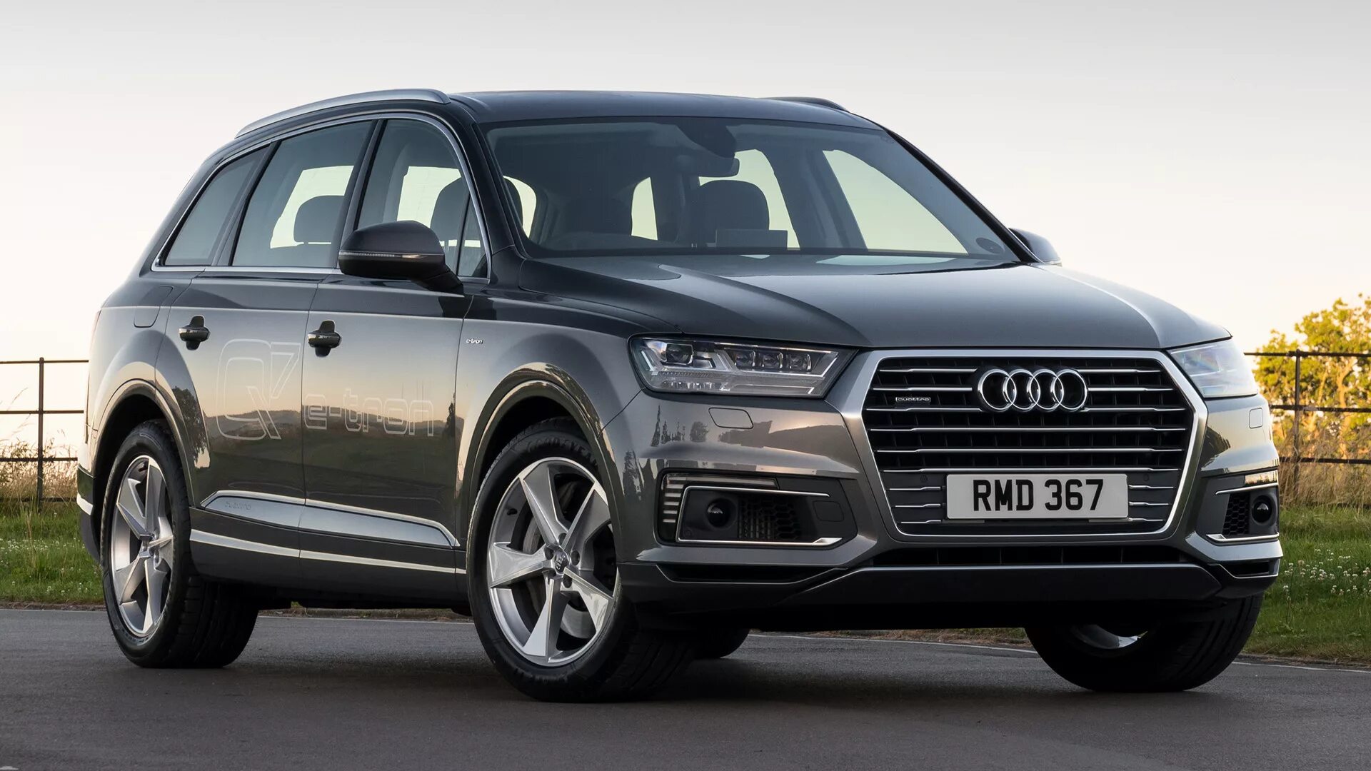 Ауди q7. Ауди q7 кватро. Audi q7 4m 2016. Audi q7, sq7 2015. Audi q7 Sportback.