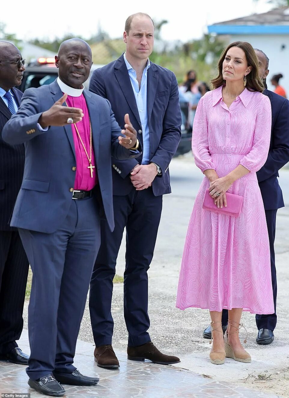 Кейт миллион новости. Кейт Миддлтон Карибский тур. Кейт Миддлтон последние выходы 2022. Кембриджские герцог и герцогиня. Кейт Миддлтон визит на Ямайку.