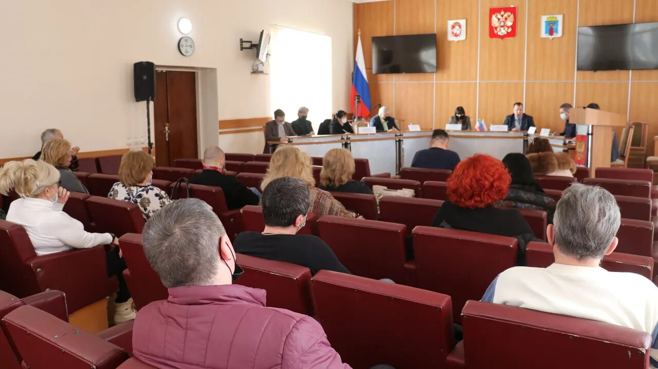 Феодосия сми. Глава городского округа феодосия. глава феодосии. республика крым. администрация феодосии заминирована.