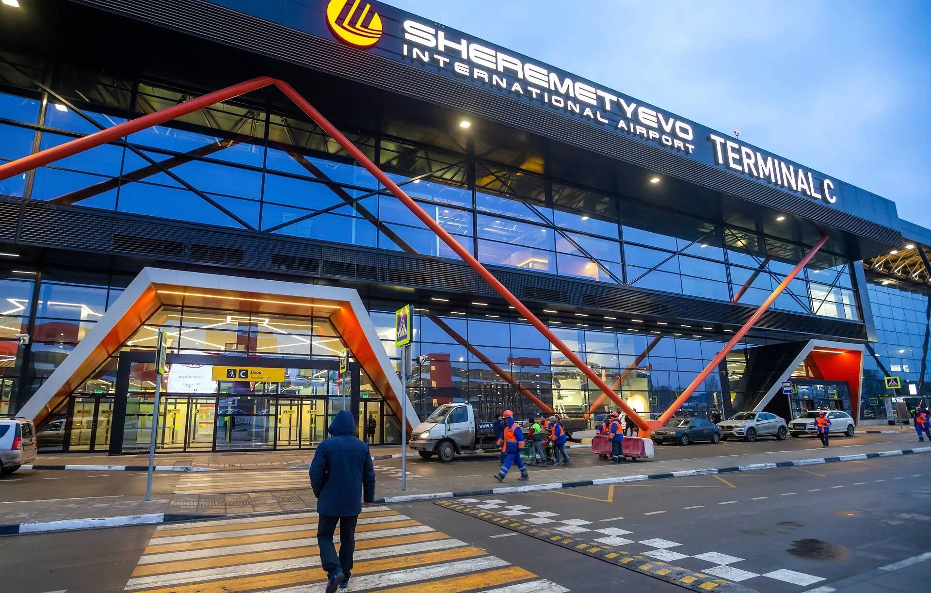 Аэропорт шереметьево терминал ц. Аэропорт Шереметьево терминал c. Международный аэропорт Шереметьево терминал b. Шереметьево новый терминал. Москва аэропорт Шереметьево терминал в.