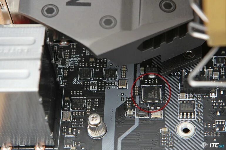 Биос msi b550. Clear cmos msi. clr cmos msi b550. clear cmos z5wah. b360 prime чип биоса.