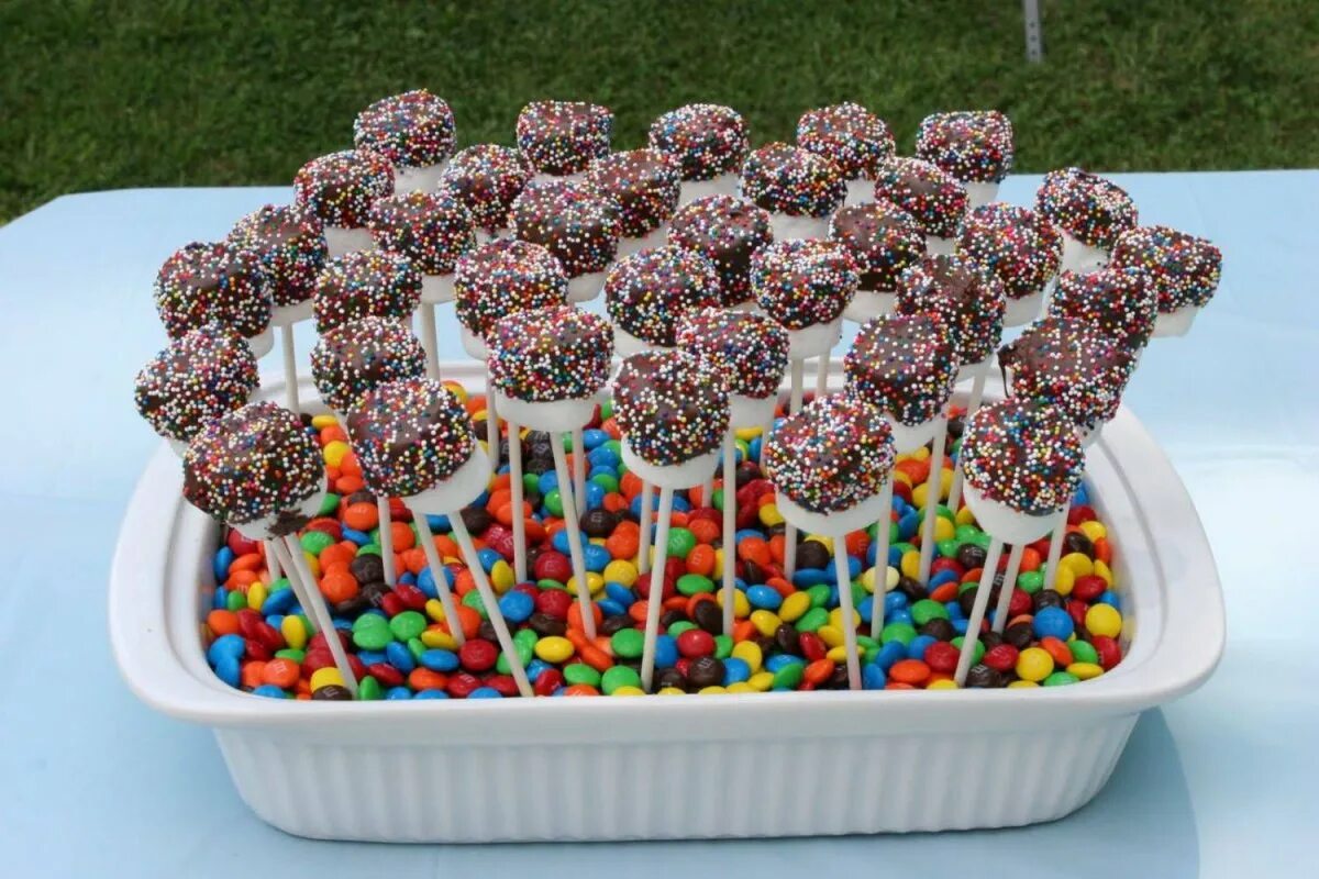 какие сладости можно детям в 2 года. сладкий стол кенди бар. сладости для детей. какие сладости можно детям в 2 года. сладости на день рождения ребенка.