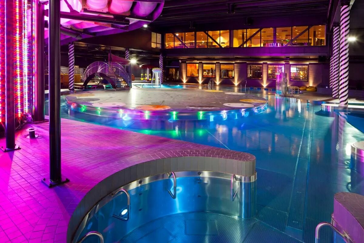 Marina holiday club. The holiday club. Холидей клаб финляндия. Мастер фэмили клаб сиде турция отель. The holiday club.