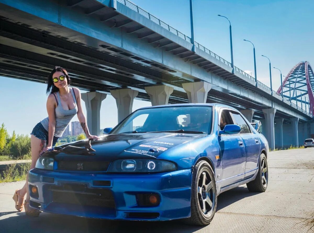 La r34. Nissan Skyline GTR 34. Nissan Skyline GTR r33. Nissan Skyline r33 и 34. Skyline r33 r34.