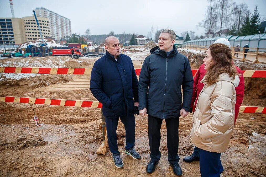 Немчиновка московская область. Немчиновка парк село. Новости немчиновка. Немчиновка парк банкетный зал. Немчиновка.