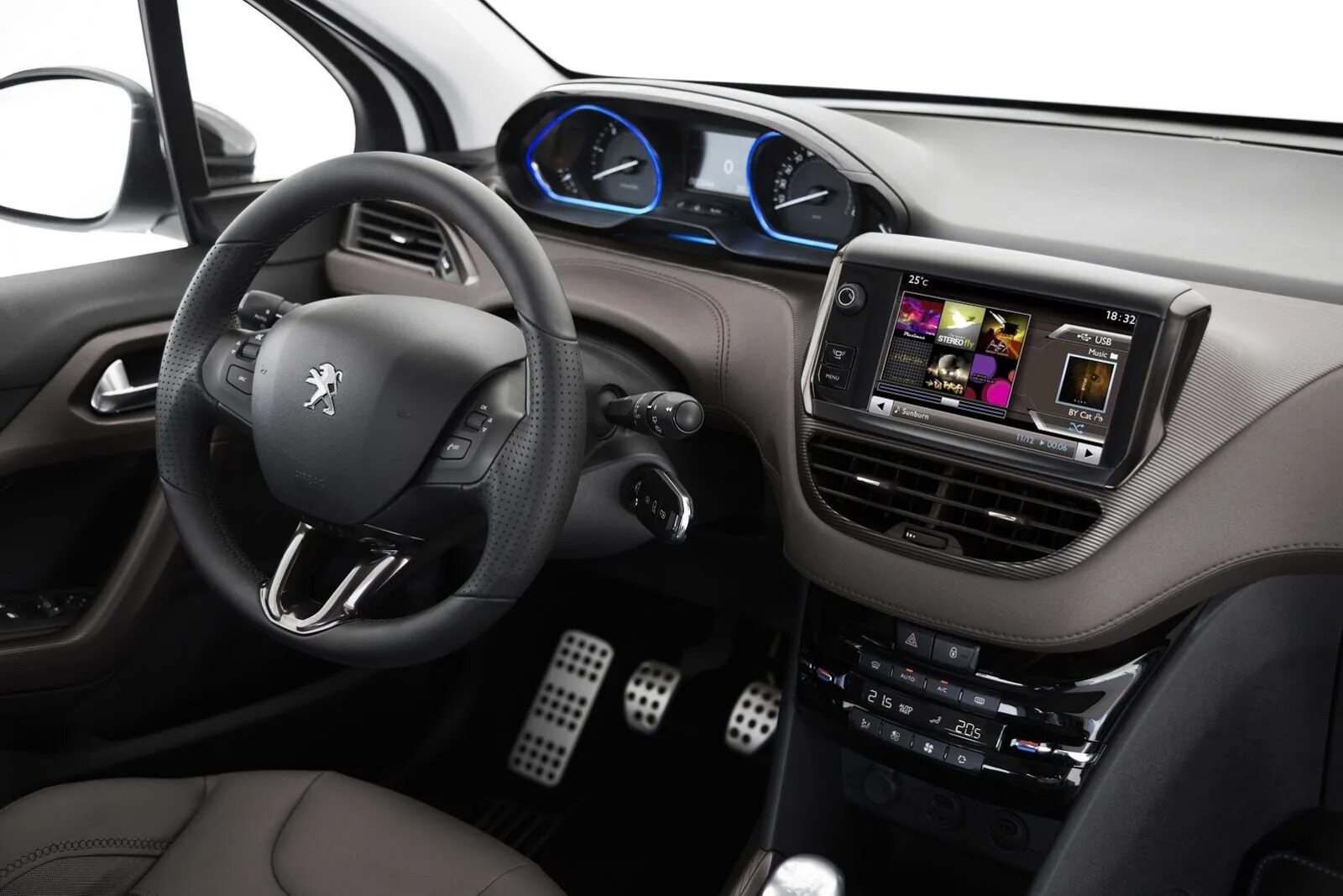 Peugeot 2008 suv. новая 2008. Peugeot e-2008. пежо кроссовер 2020. пежо 2008 2022.