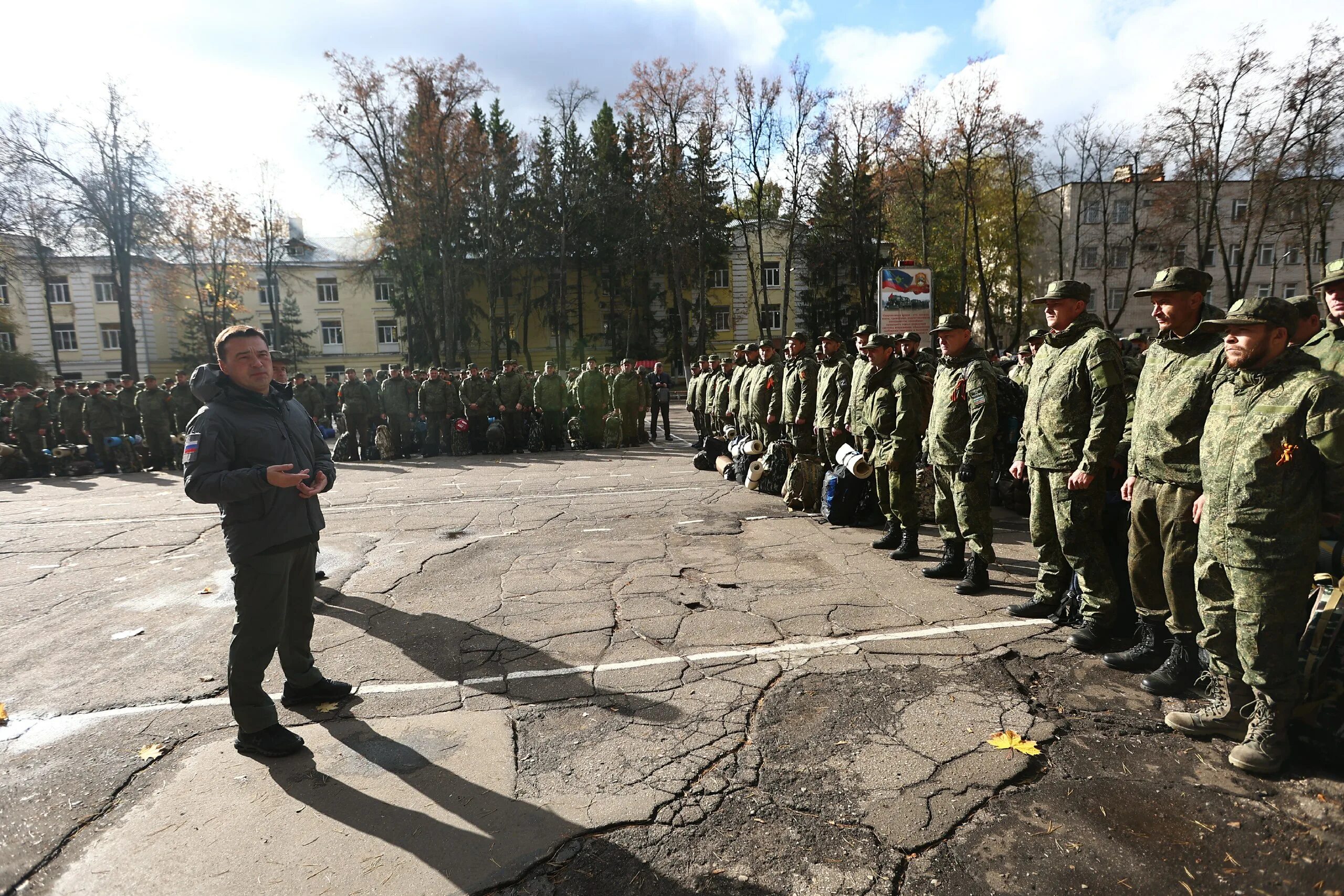 Новости подмосковья сейчас. Мобилизация Серпухов 2022. Академия РВСН Серпухов. Мобилизованные Подмосковье. Серпухов военное училище.