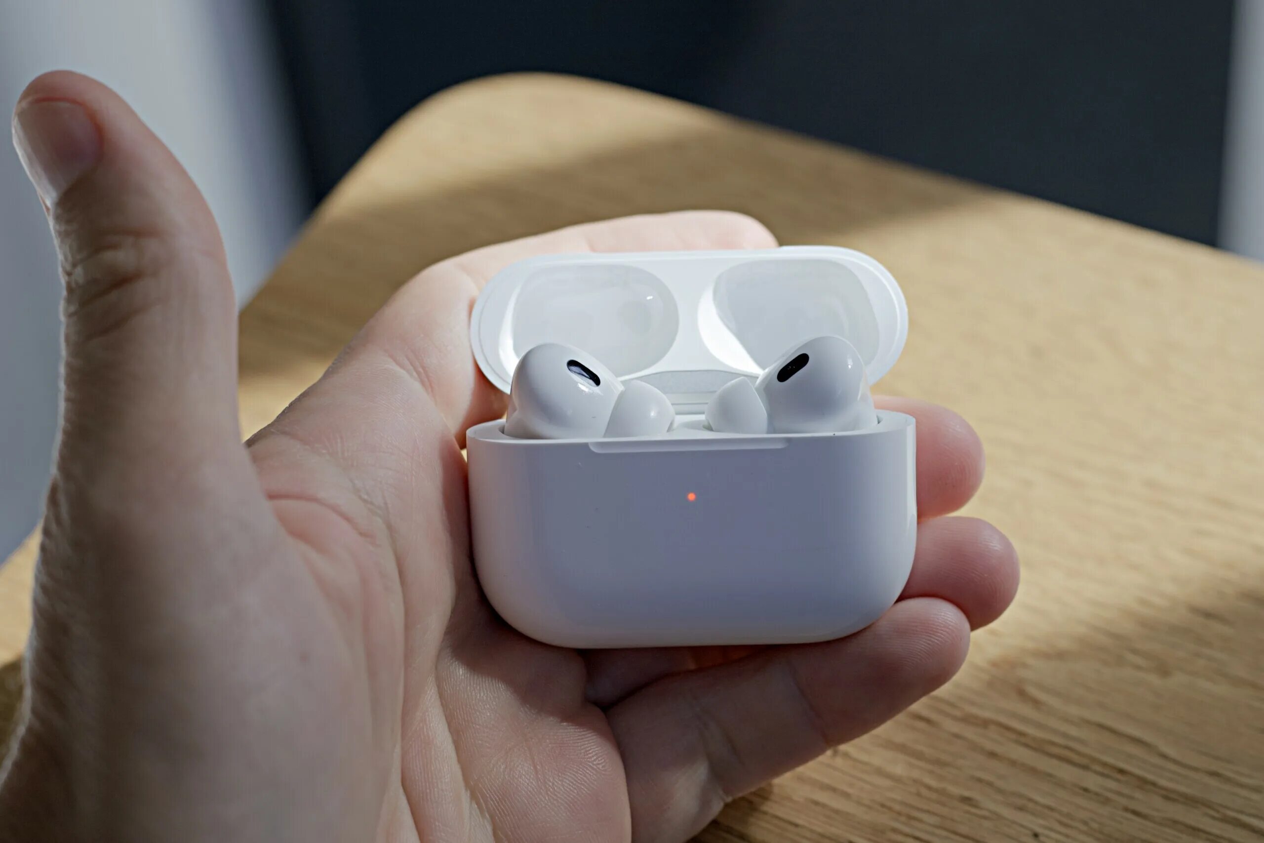 Apple AIRPODS Pro 2. Apple AIRPODS Pro 2nd Gen. Apple AIRPODS Pro vs pro2. Apple AIRPODS Pro 2 Generation. Airpods pro 2 издают звуки