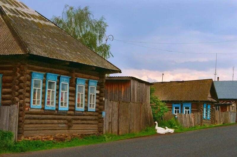 Деревни сегодня. Деревенский богатый старинный дом. Русская деревня сегодня. Русская деревня без прикрас. Расширяем старый дом в деревне.