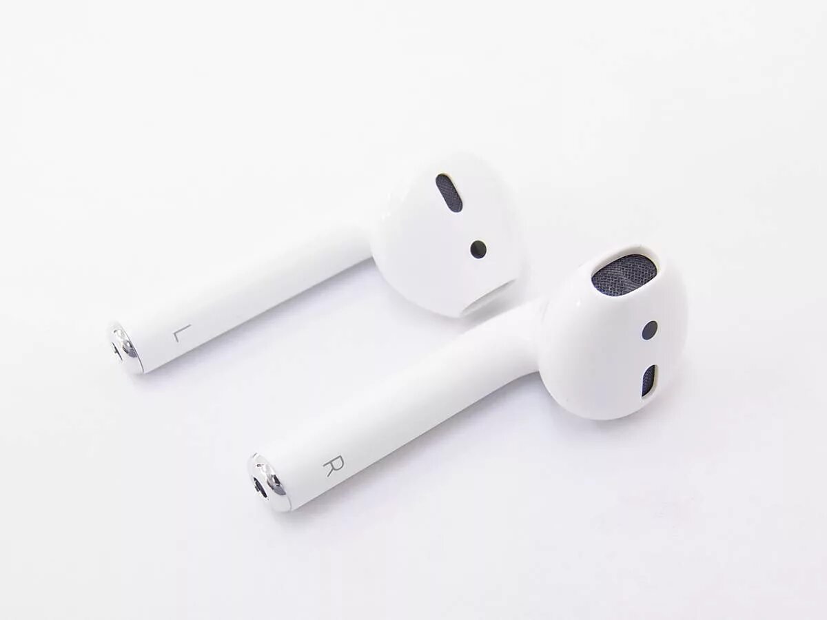 Поколения наушников apple беспроводные. Apple AIRPODS a1602. A2032 AIRPODS. Наушник правый Apple AIRPODS 2. Apple AIRPODS 2 a2031 a2032 белый.