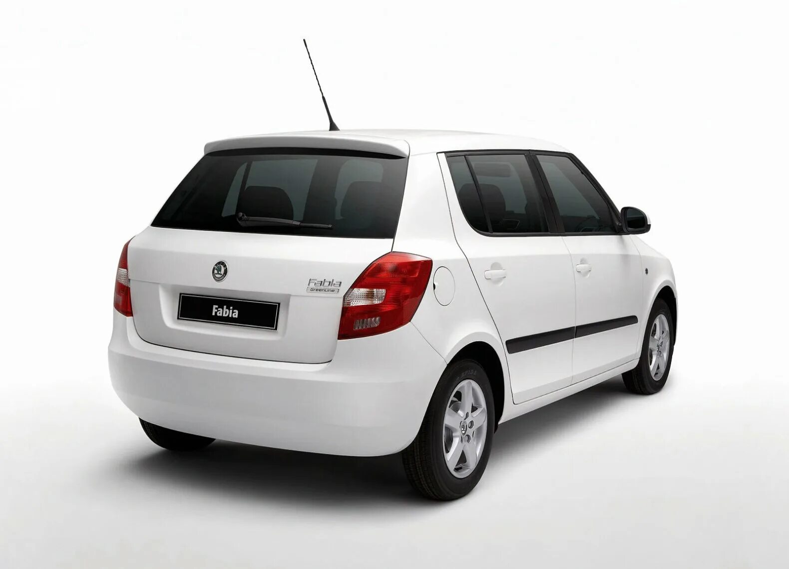 Фабия 2 хэтчбек. Skoda Fabia 2 хэтчбек. Skoda Fabia 2007-2010. Skoda Fabia 2008 хэтчбек. Skoda Fabia 2 2007.