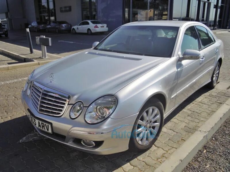 Mercedes e200 2009. Mercedes Benz e200 2009. Мерседес-Бенц e 200. Mercedes Benz e200 2007.