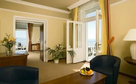 Bristol hotel 4