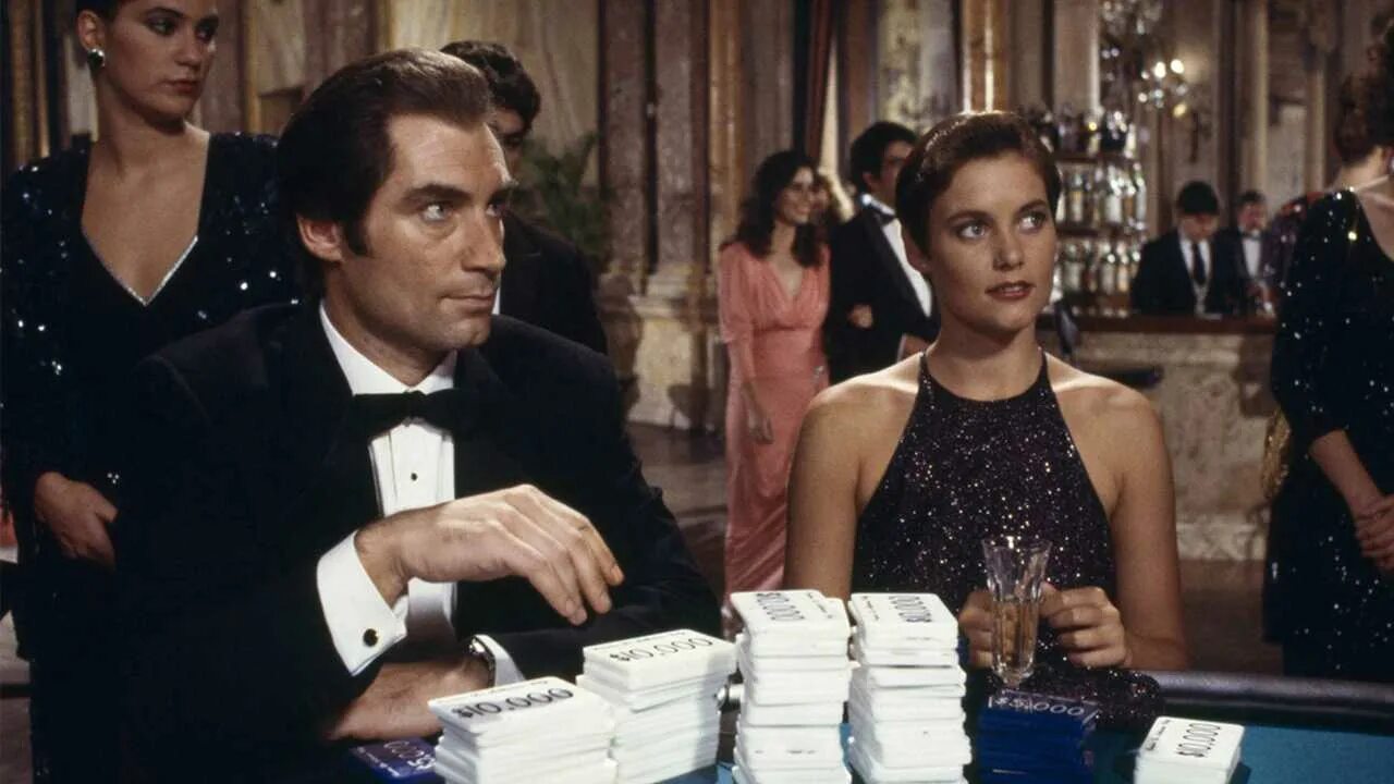 007 история. Джордж лэзенби в молодости. 007 история. 007 история. 007 история.