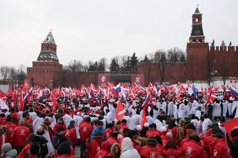 Движение митинга. Наши политическое движение. Нашисты. Молодежное движение наши. Наши движение в России.